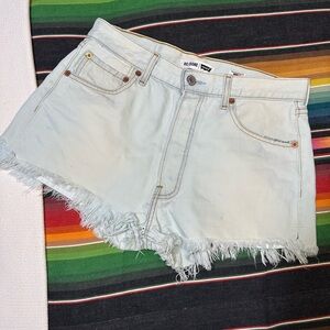Re/Done Levi’s The Short Light Blue Wash